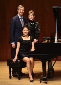 SFA music faculty members Scott LaGraff, baritone, and Hyun Ji Oh, pianist, will be joined by mezzo soprano Kimberly LaGraff in a recital at 7:30 p.m. Friday, March 23, in Cole Concert Hall on the SFA campus.