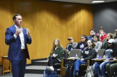  Jason Wright, a Stephen F. Austin State University alumnus, entrepreneur, small business owner and East Texas regional director for U.S. Sen. Ted Cruz, recently visited the university’s campus to discuss career success with students in the Rusche College of Business.